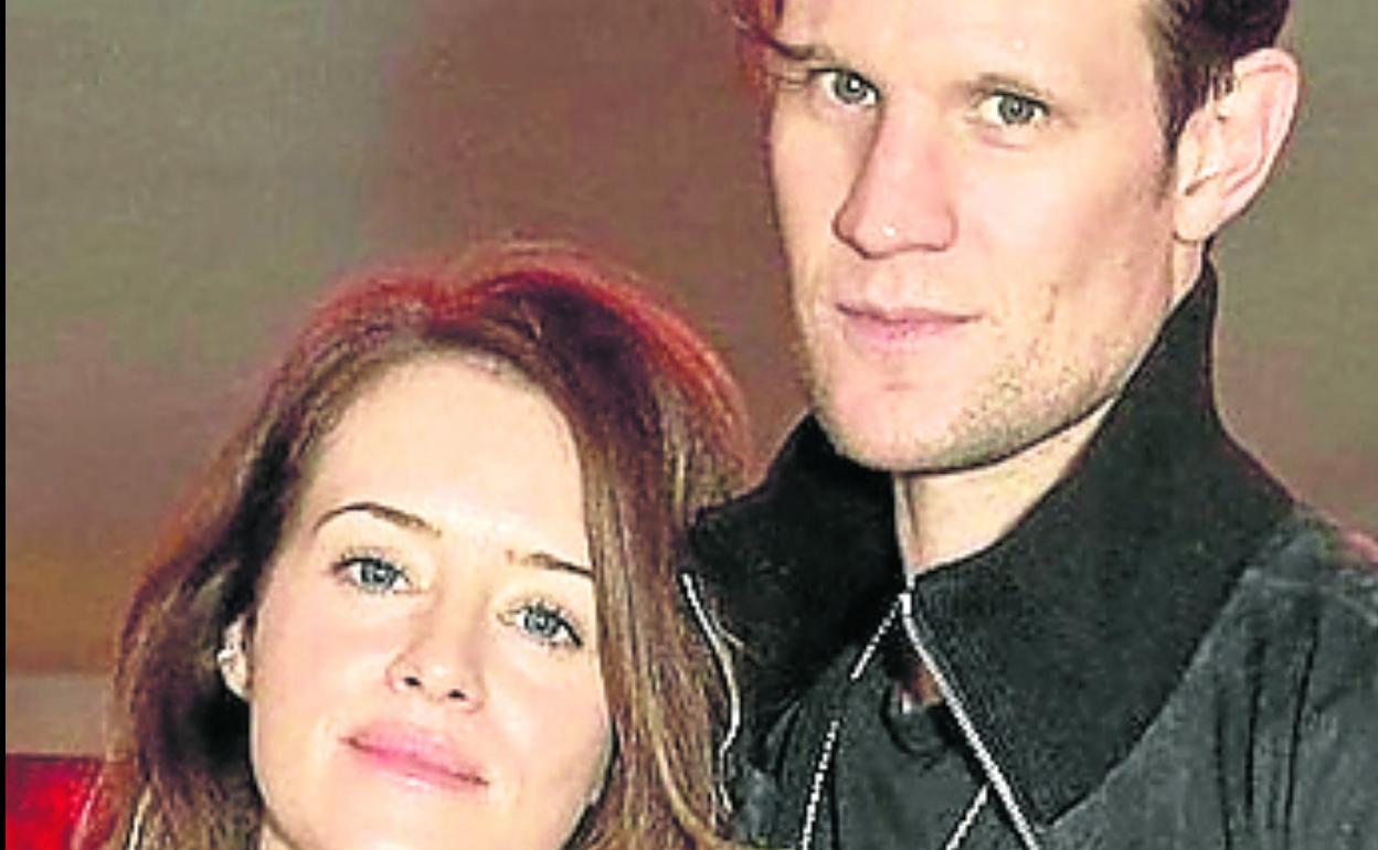Claire Foy y Matt Smith, pareja en 'The Crown' y en la vida real El Diario Vasco